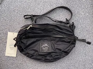 Randonnee 블랙 바디백