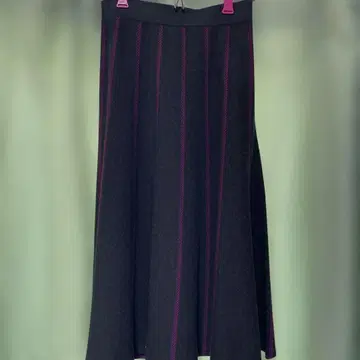 쿠미쿄쿠 그레이와 보라색 스트라이프 플레어 스커트