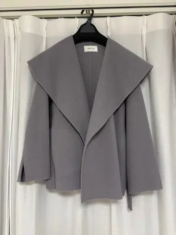 프레이 아이디 숄카라 숏 리버 코트