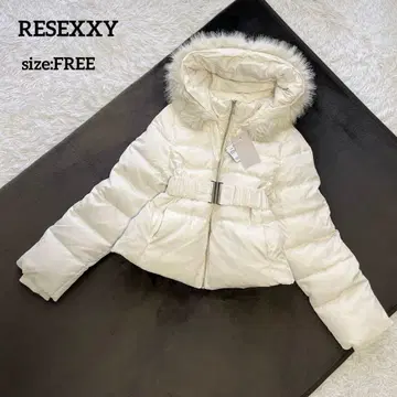 택 포함 미사용 RESEXXY 숏 다운 자켓 짧은 기장 벨트 포함 화이트