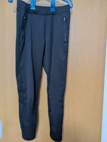 블록 테크 엑스트라 웜 이지 팬츠 유니클로 UNIQLO