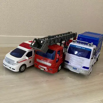 12/16까지 구급차 소방차 쓰레기 수거차 사운드카 일하는 자동차