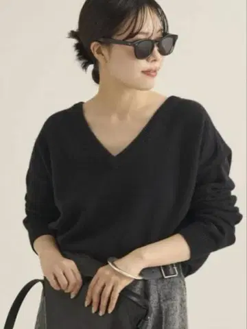 Plage LE PETIT PULLE ELENAV 넥 니트 블랙