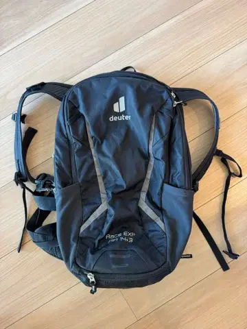 deuter Race EXP 14+3 백팩