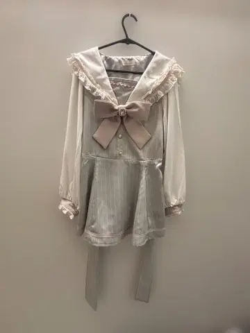 Liz Lisa 프릴 세일러 카라 셋업 그레이