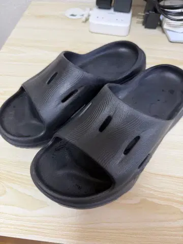 호카 블랙 샌들 M8 26