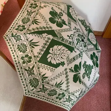 [미사용] 하와이안 접이식 우산 몬스테라 히비스커스 호누 우쿨렐레 패턴