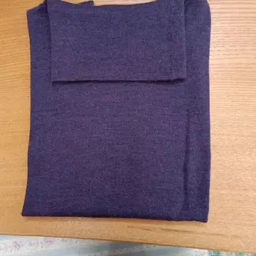 팔라스 팰리스 퍼플 터틀넥 니트 긴팔