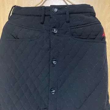 ELLEPARIS 퀼팅 블랙 스커트 버튼 프론트