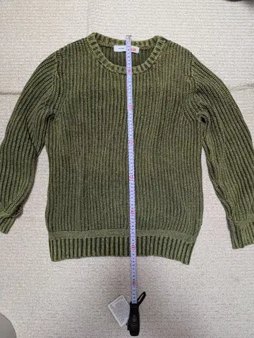 mellow people 올리브 그린 니트 M 사이즈