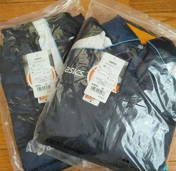 새상품 ASICS L 사이즈 자켓 팬츠 세트