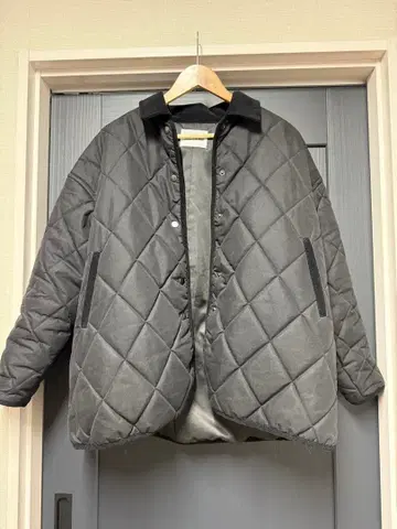 CAVEZA ROSSO 블랙 퀼팅 자켓