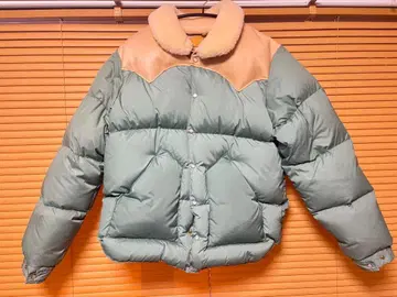 [ 가격 인하 협상 가능 ] 로키 마운틴 페더베드 다운 자켓