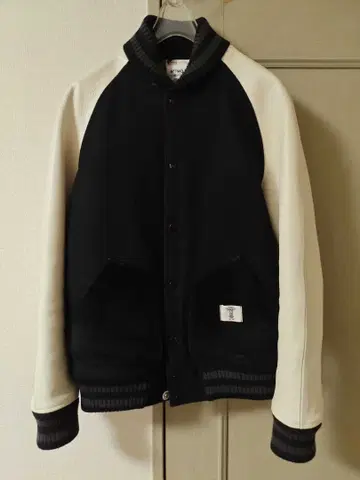 새상품급 BEDWIN 바시티 자켓 가죽 자켓 화이트 블랙