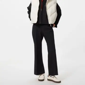 새상품 택 포함 UNIQLO 스마트 플레어 팬츠 블랙 S 사이즈