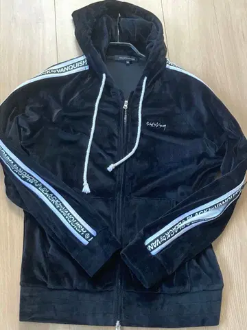 BLACK by VANQUISH 벨로아 후드티 M