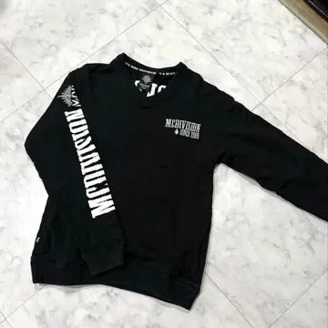 GOTCHA 블랙 프린트 맨투맨