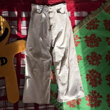 NVRFRGT 3D Twisted Wide Leg Jeans