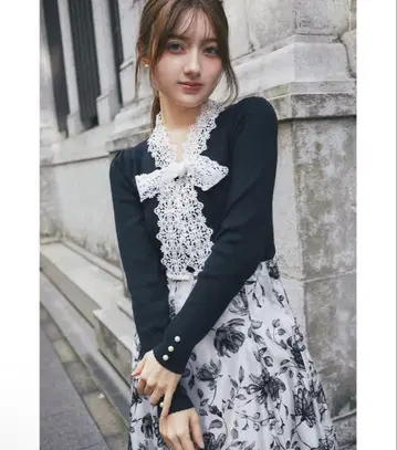 [신상 새상품급] 토코 클로젯 레이스 리본 상의