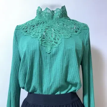 NUMPH 그린 레이스 옷깃 니트 긴팔