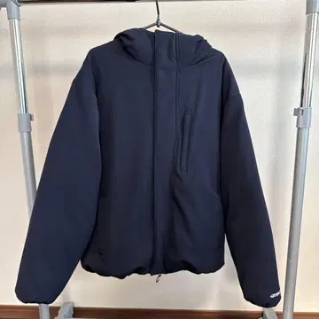 네이비 화이트 퀼팅 다운 자켓