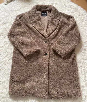ZARA 보아 코트