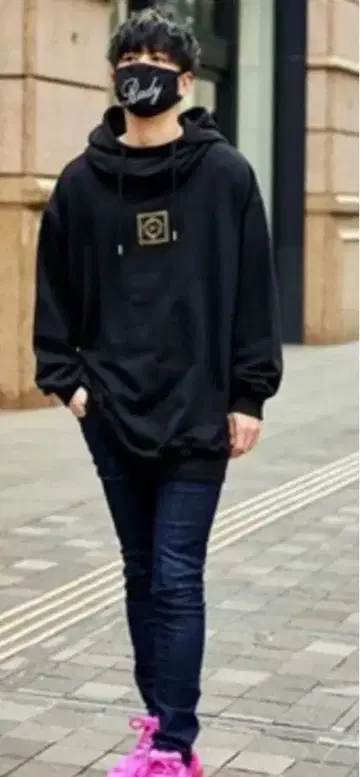 택 포함 새상품 rady 남성용 블랙 후드 부착 후드티 로고 자수 포함