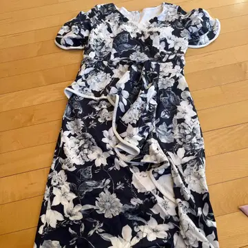 플라워 프린트 반팔 원피스 네이비