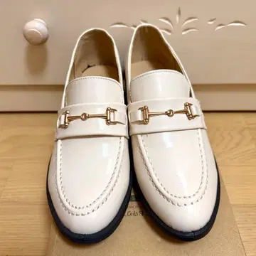 비트 로퍼 화이트 미사용 새상품