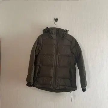 어반 리서치 다운 자켓 카키