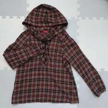 PINK HOUSE [새상품급] 가슴 레이스업 후드 부착 상의