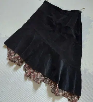 PINK HOUSE [ 새상품급 ] 비대칭 스커트 블랙