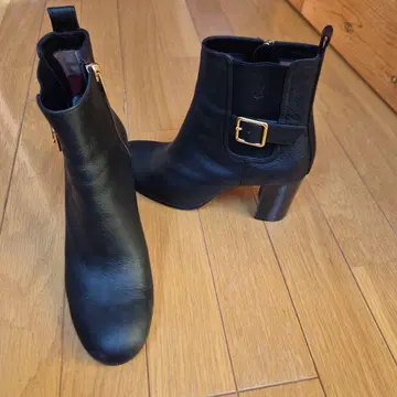 가죽 블랙 부티 백 지퍼 버클 포함