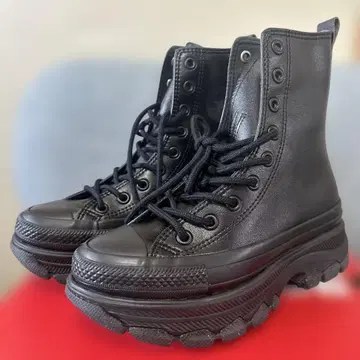 새상품 CONVERSE 부츠 통굽 23cm 블랙
