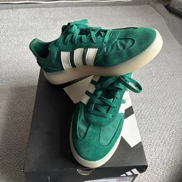 그린 스웨이드 스니커즈