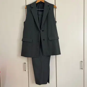 UNIQLO 롱베스트 & 턱 와이드 팬츠 세트 그레이