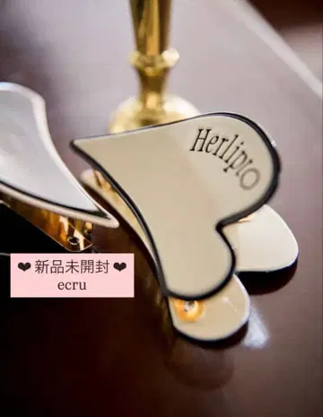 Herlipto 바이컬러 하트 헤어 클립 에크루