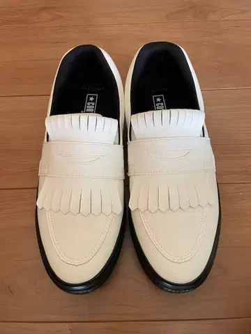 CONVERSE 골프 화이트 로퍼 사이즈:8