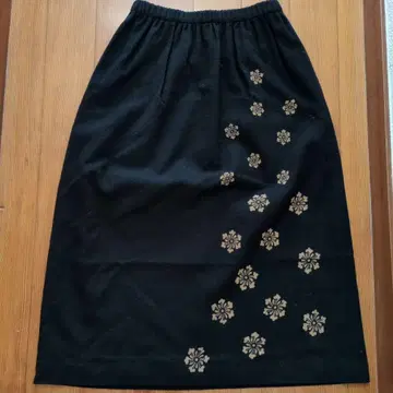 블랙 꽃무늬 롱 스커트