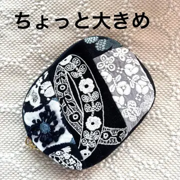 미나 페르호넨 핸드메이드 미니 파우치 ribbon flower cake