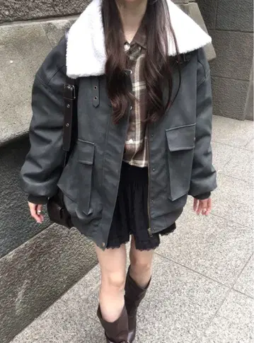 다크 그레이 보아 옷깃 오버 사이즈 자켓