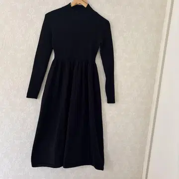 여성용 emi+ 하이넥 긴팔 니트 원피스 블랙 L 사이즈