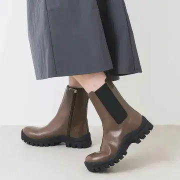 새상품 S 사이즈 EVOL 볼륨 밑창 사이드 고어 부츠 브라운 콤비