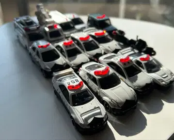 토미카 순찰차 묶음 판매 14대