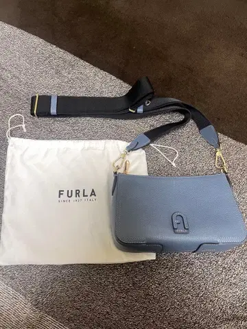 새상품급 FURLA 그레이 숄더백 수납 가방 포함