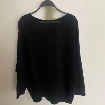 카프네 돌먼 상의 블랙 긴팔 티셔츠 사이즈 38