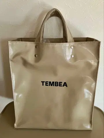 TEMBEA 페이퍼 토트백 M 샌드 베이지 새상품급