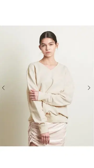 ATTISESSION 블리치 V넥 맨투맨