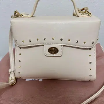 DIANA 다이애나 아이보리 핸드백 숄더백 화이트