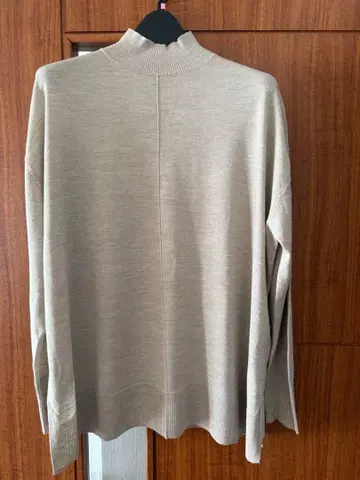 새상품 로트레아몽 LAUTREAMONT 니트